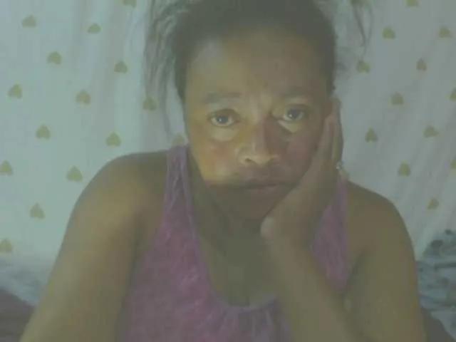 LorahXVane — Men who have something to offer to girl: kisses, touches, gifts