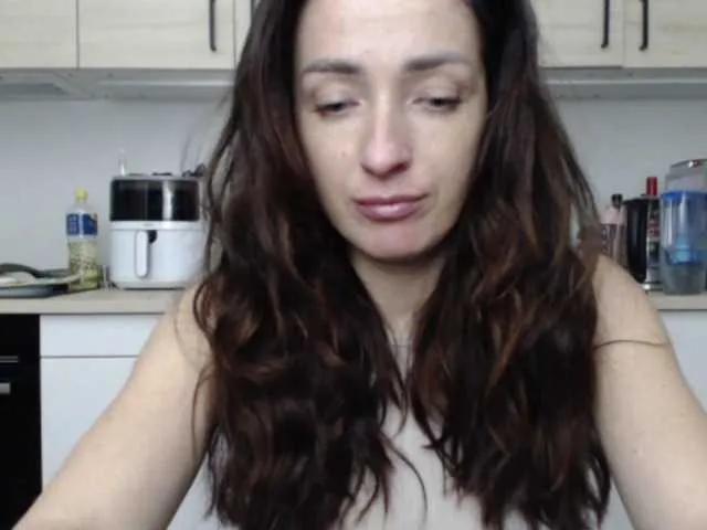 LorennePlay — I love flirty conversations, dressing up in cute outfits, and exploring new fantasies. Late-night chats, a little spoiling, and keeping things exciting always make me smile!