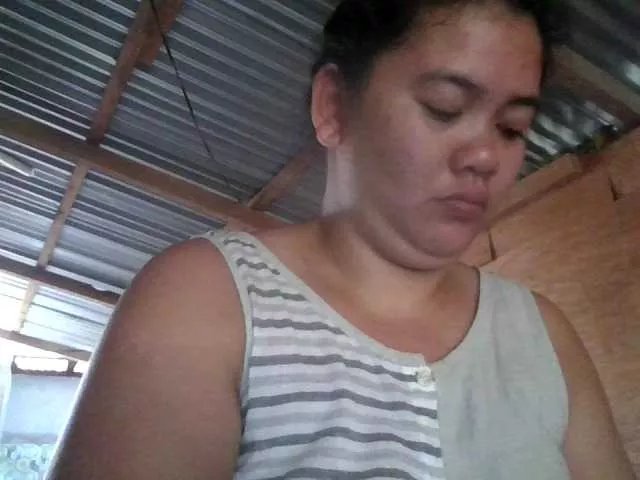 Offline LovelyShaxxx3 on BongaCams