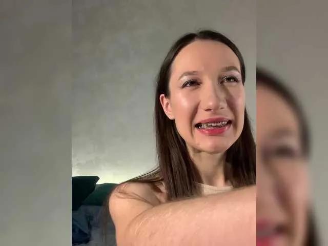 Offline lovememoreamore on BongaCams