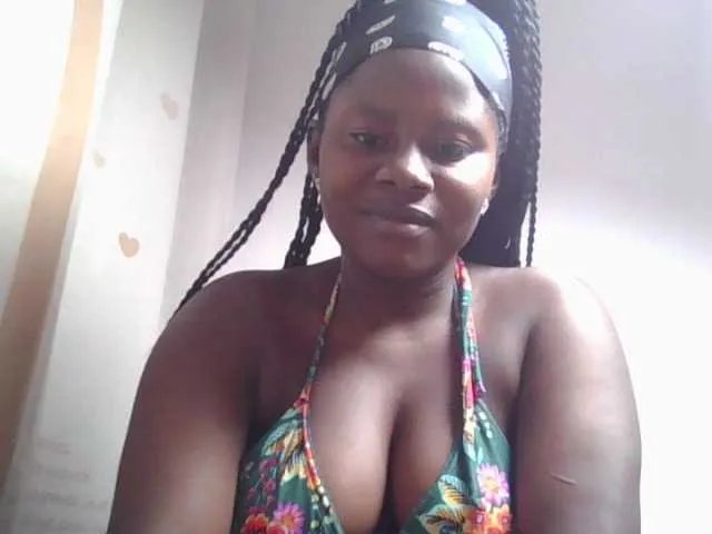 Freechat Loviepaula on BongaCams