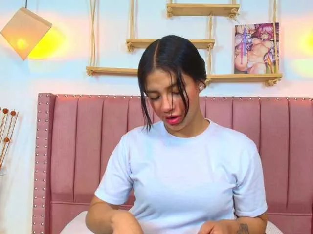 Freechat lucia-sweeet on BongaCams