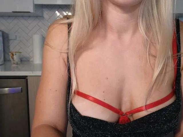 LunaBlondSexy — See how U STROKE IT your dick in front of me