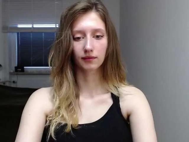 Offline LUNAdream on BongaCams