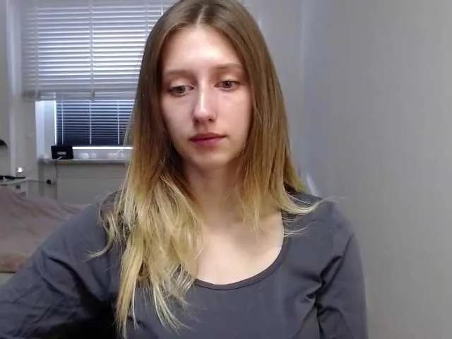 Offline LUNAdream on BongaCams