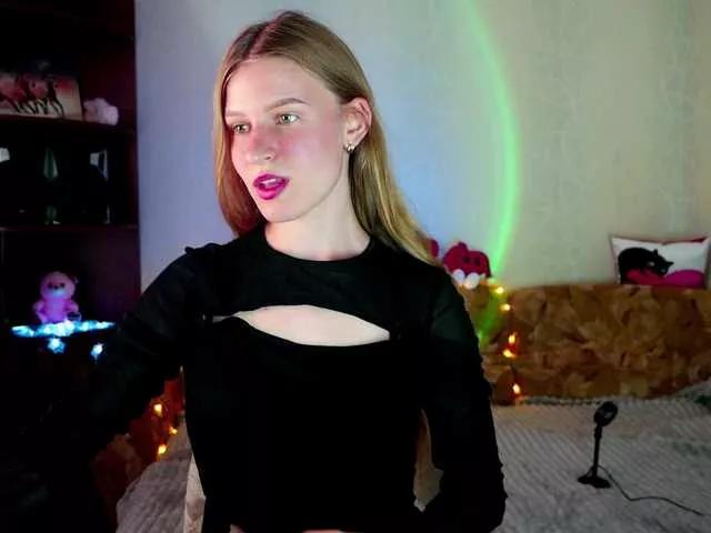 Offline LunaEvan on BongaCams