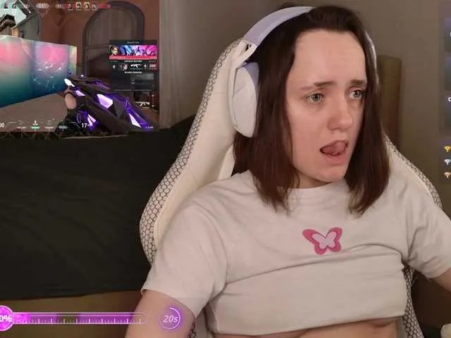 Offline LunaL0ve on BongaCams