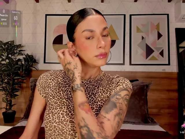 Offline LunaRuso on BongaCams