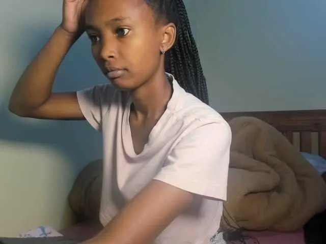 Offline LureNoir24 on BongaCams