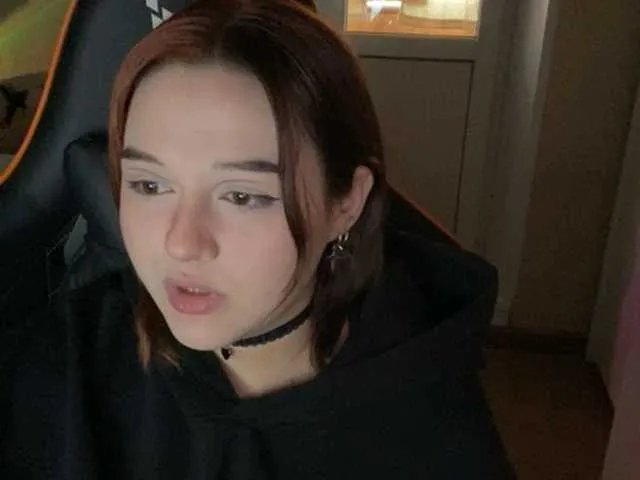LylyBearrr on BongaCams 