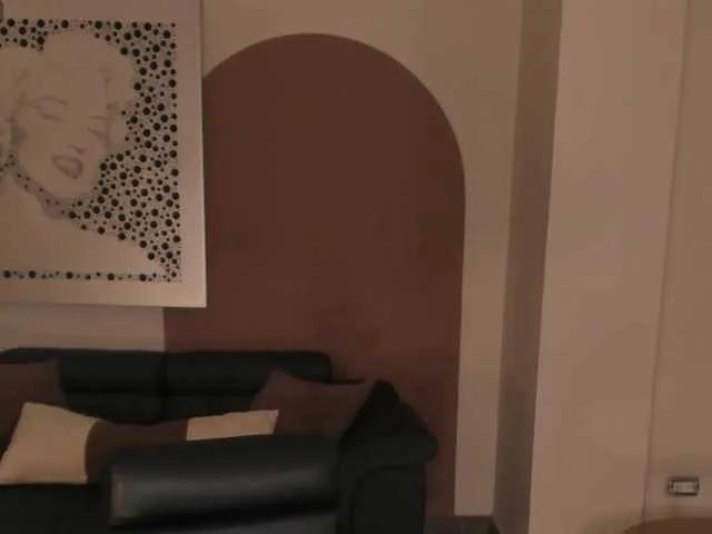 Offline MaddisonCollins on BongaCams