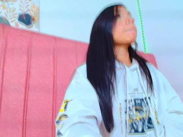 Freechat margiestrongg303av on BongaCams