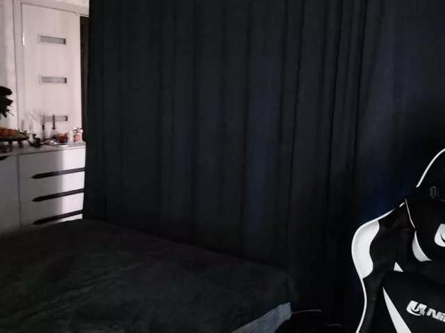 Offline Margo77-1 on BongaCams