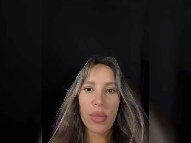 Offline meow-777 on BongaCams