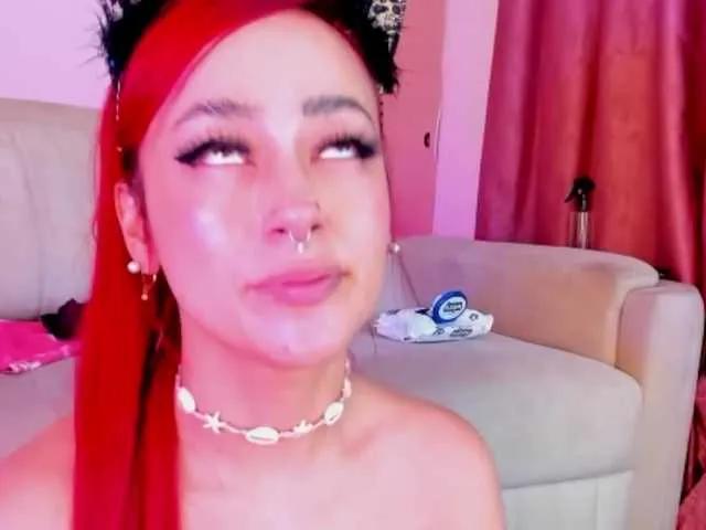 Offline Mia-Bloom on BongaCams