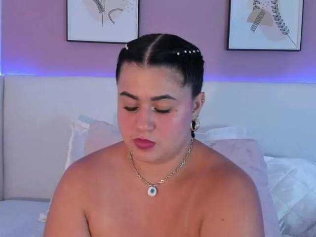 Freechat miahkumar- on BongaCams