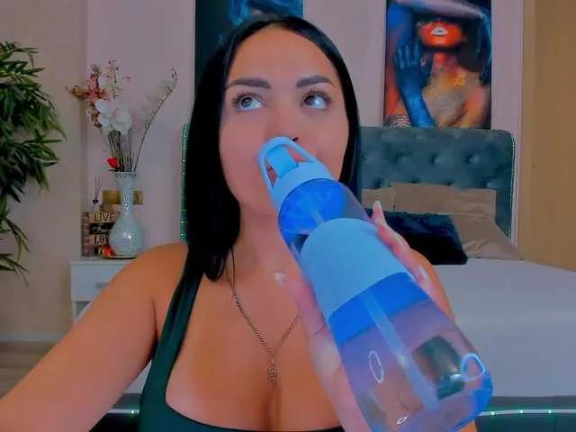 Offline MichelleReys on BongaCams