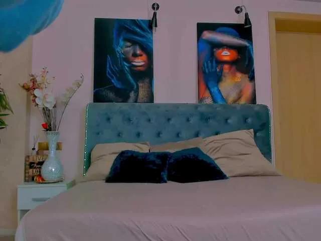 Offline MichelleReys on BongaCams