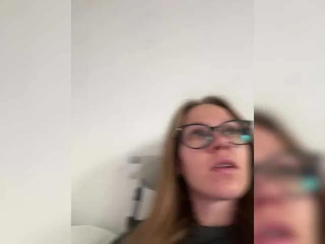 Offline Milana22a on BongaCams