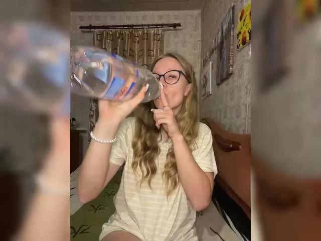 Offline Milana22a on BongaCams