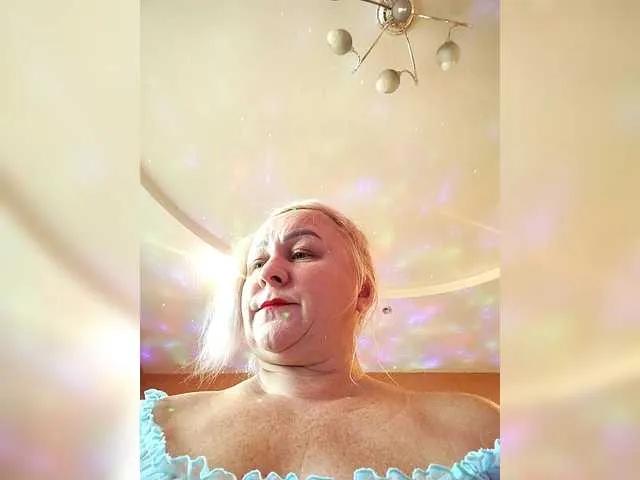 Offline miranda-robinson on BongaCams