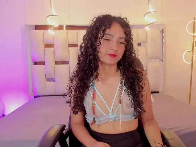 Molly-sweetlove on BongaCams 