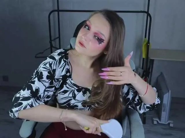 Offline monicaerotic on BongaCams