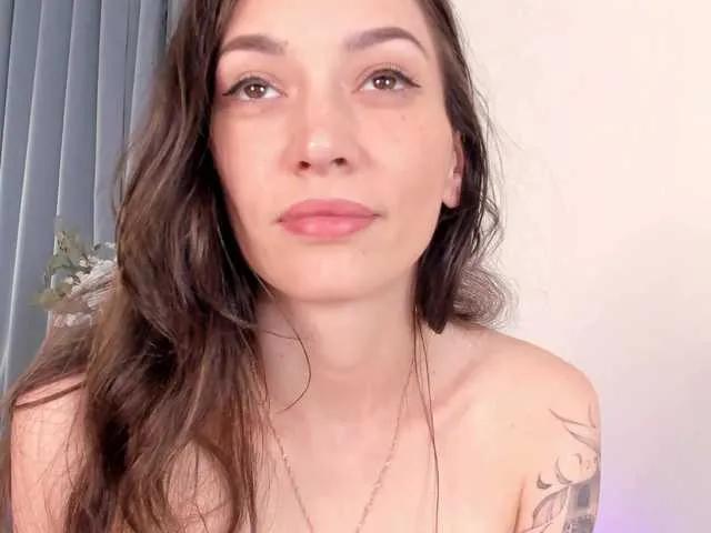Offline Monifoxy on BongaCams