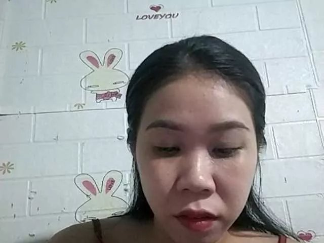 Offline Moon18x on BongaCams