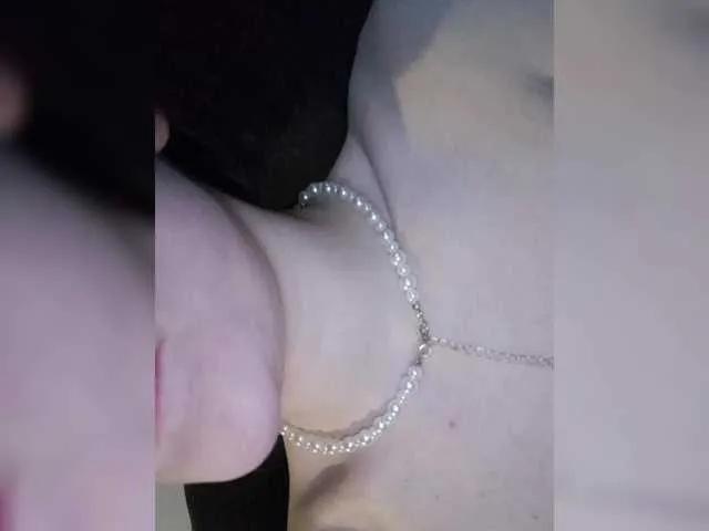 Moonlitmiragea on BongaCams 