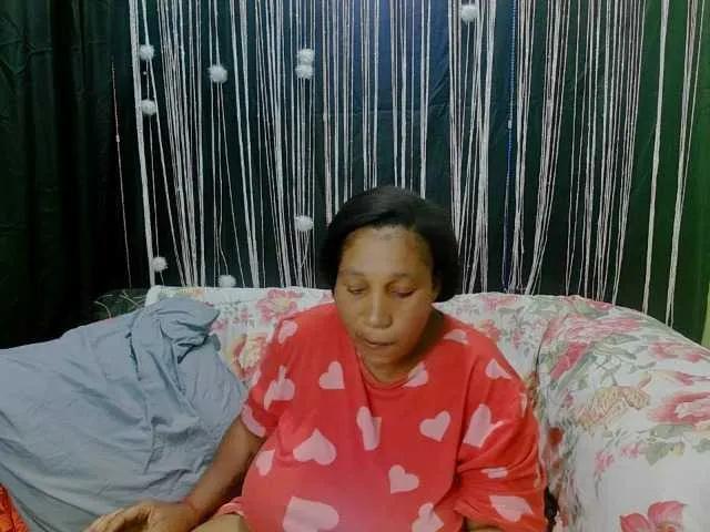 Freechat mysticeboney on BongaCams