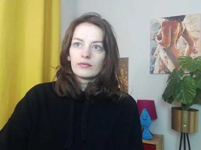 Offline NadineGold on BongaCams