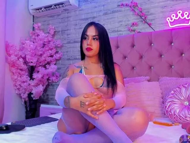 Offline NahiraFun on BongaCams