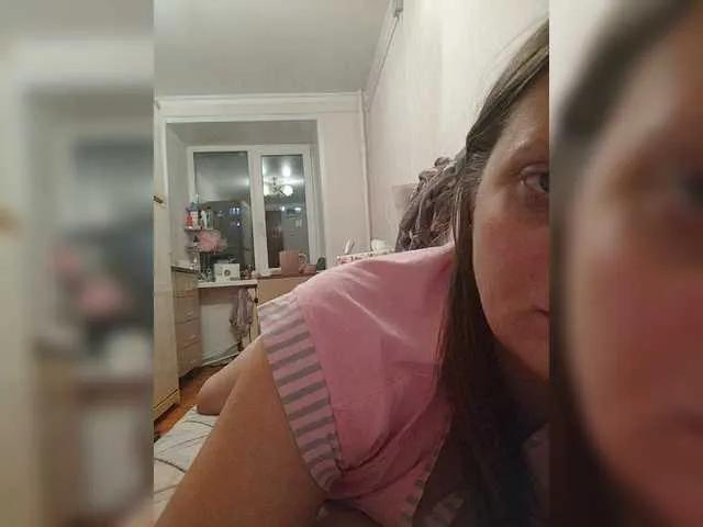 Offline Nastya625 on BongaCams