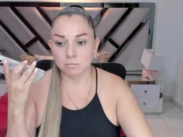 Offline natalia5560 on BongaCams