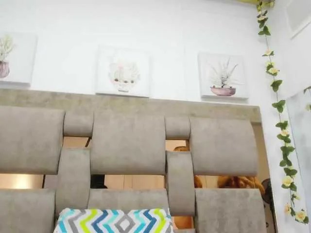 Offline Natasha-Adams on BongaCams