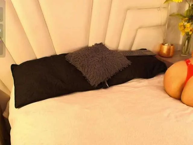 Nessa2905 on BongaCams 