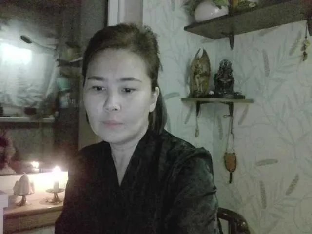 Offline Nettie-Allie on BongaCams