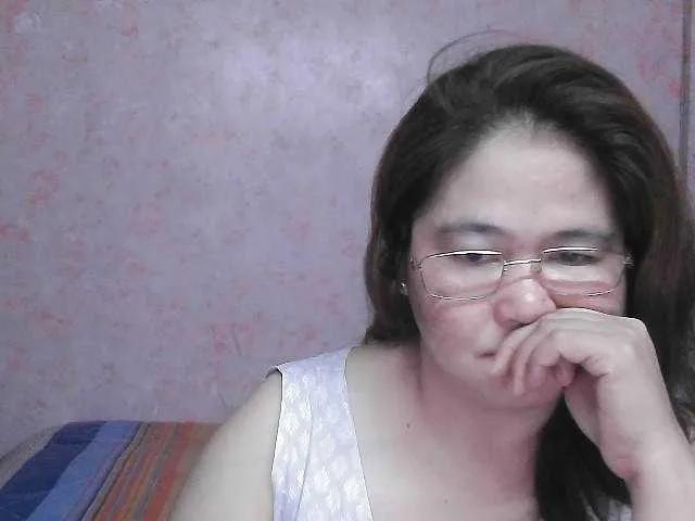 NICEtitspinay on BongaCams