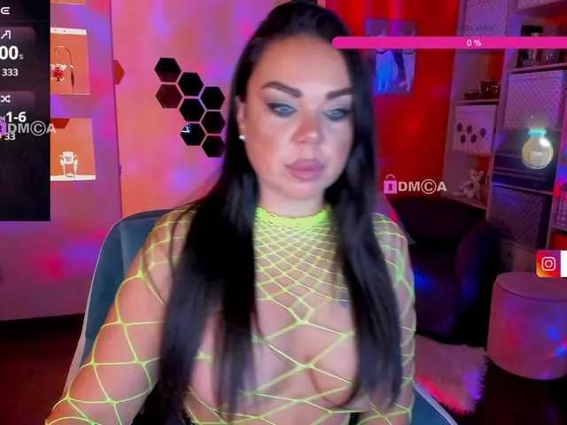 Offline OliviaGoold on BongaCams