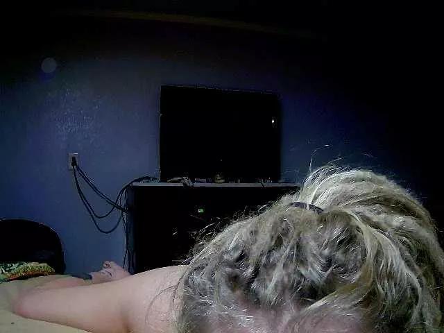 Offline parejooon on BongaCams