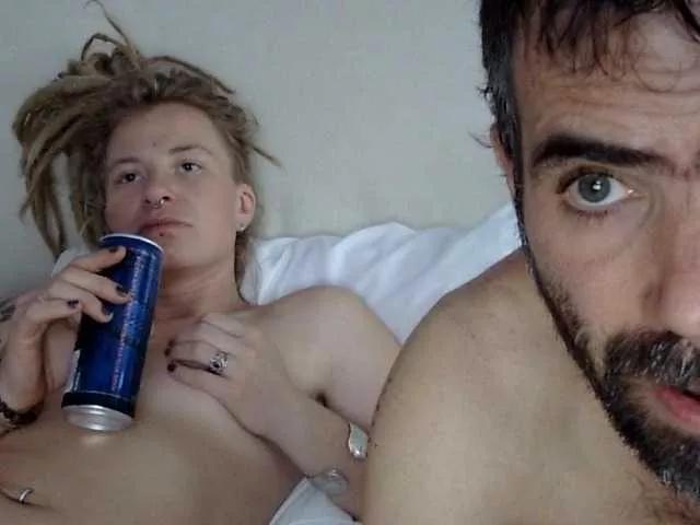 Offline parejooon on BongaCams