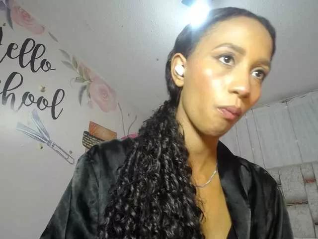 Offline paulina-evans on BongaCams