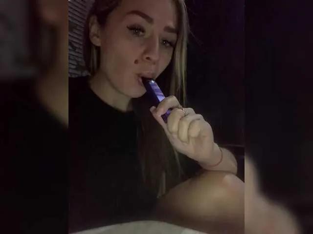 Offline Poli999 on BongaCams