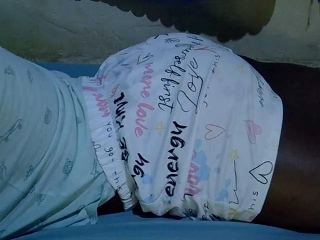 Offline pretty-sunshine on BongaCams