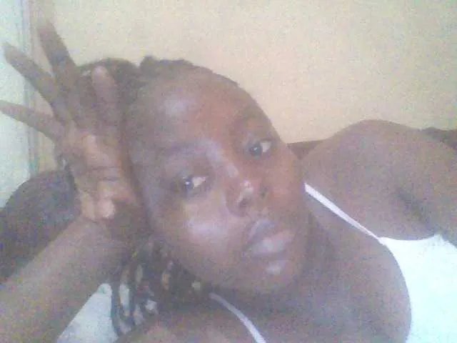 Offline PrettyG on BongaCams