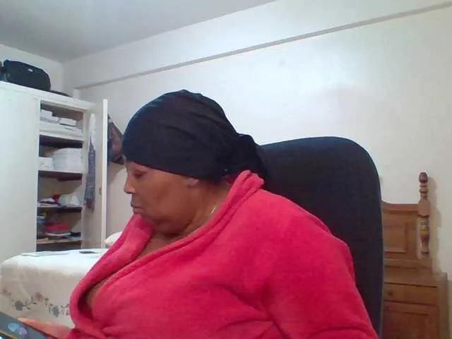 pussylips53 on BongaCams 