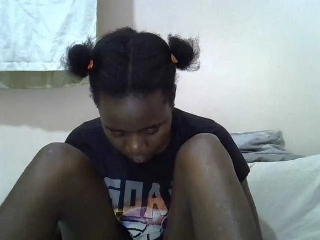 Offline queen-sly on BongaCams