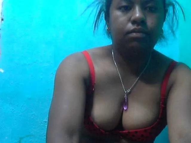 Offline Queencamie on BongaCams