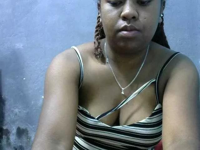 Offline Queencamie on BongaCams